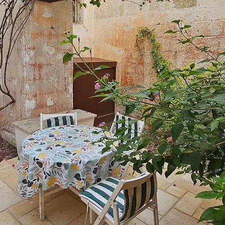 Outdoor Courtyard Holiday home Gallipoli